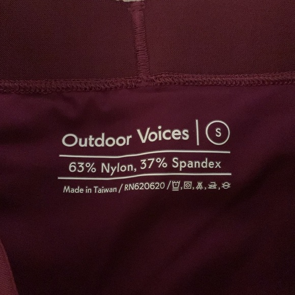 NWT Outdoor Voices Superbloom 7/8 Leggings in Grape Jam Size Small - Picture 4 of 7